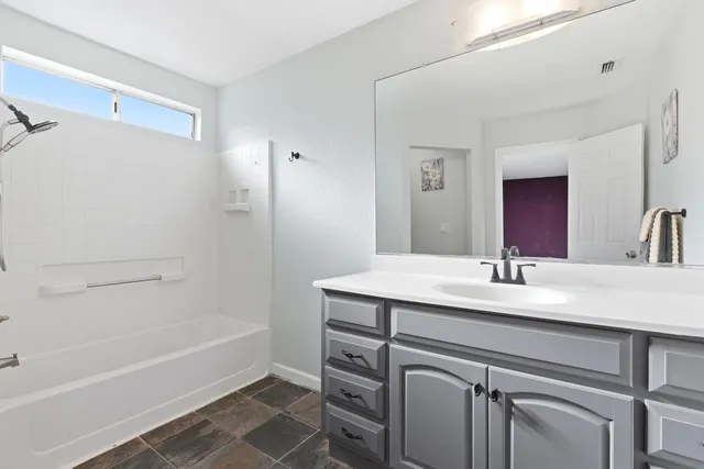 $465,000 | 3904 Creedmoor Avenue, Modesto, CA 95357