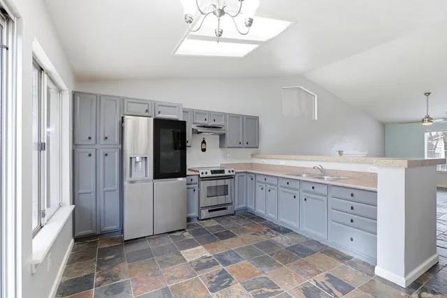 $465,000 | 3904 Creedmoor Avenue, Modesto, CA 95357