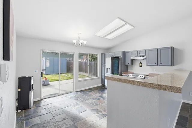 $465,000 | 3904 Creedmoor Avenue, Modesto, CA 95357