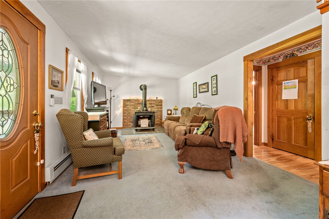 32 Burgess Road Foster, RI 02825 - Photo 6 of 43