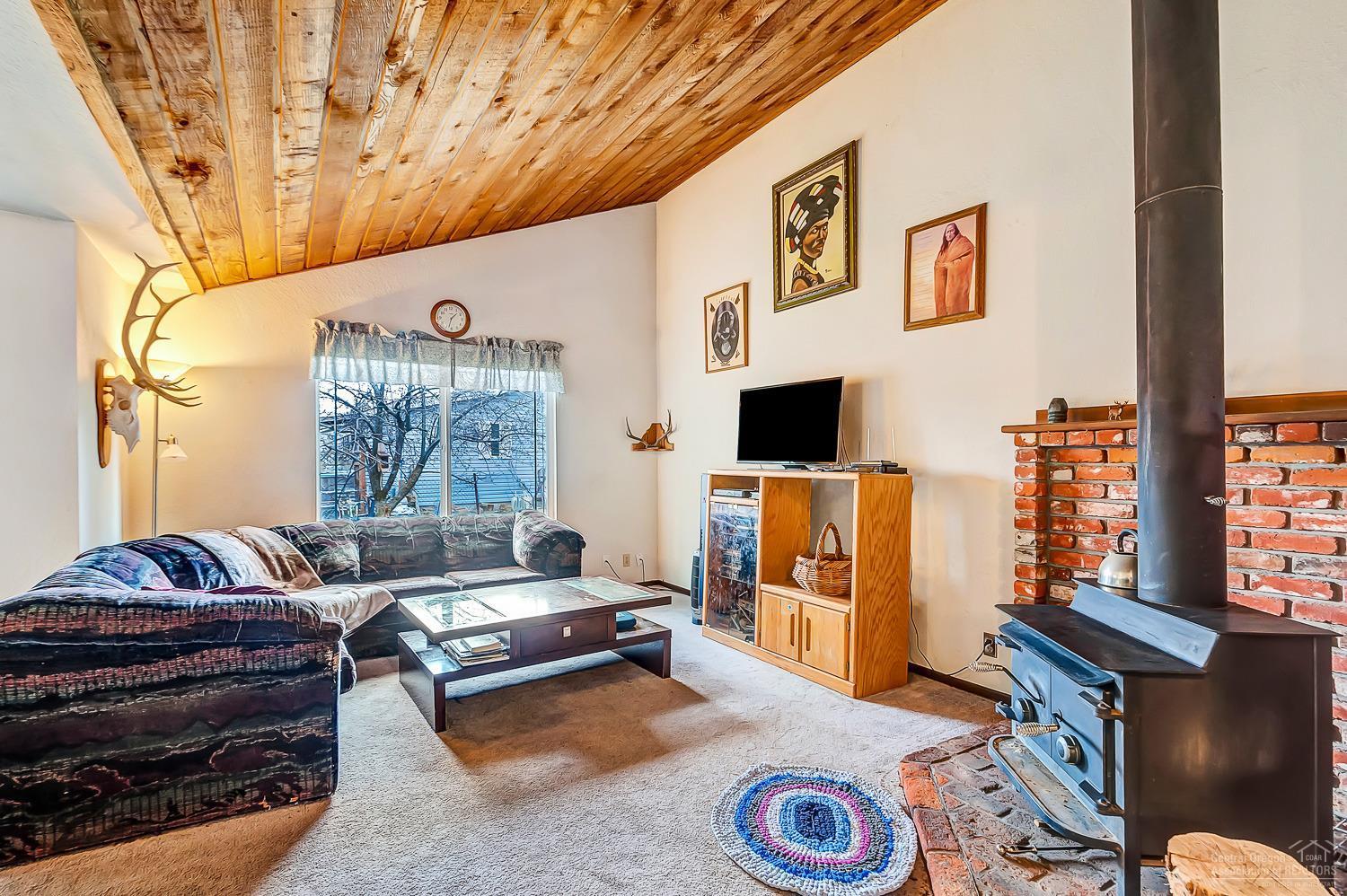 19451 Baker Road Bend, OR 97702 - Photo 4 of 25 Additional Photo