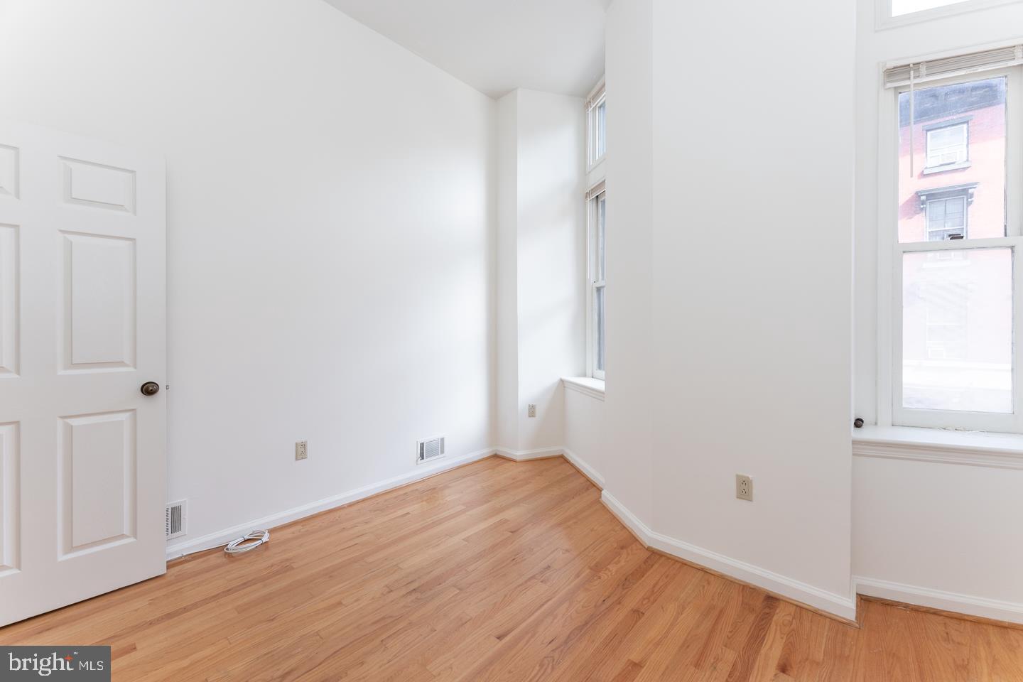 2032 Walnut Street Philadelphia, PA 19103 - Photo 18 of 32