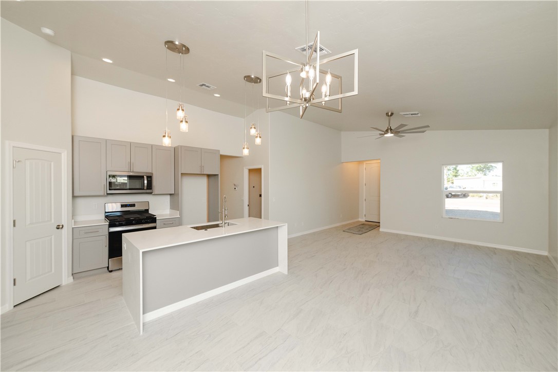 4729 Thompson Way Kingman, AZ 86409 - Photo 10 of 18