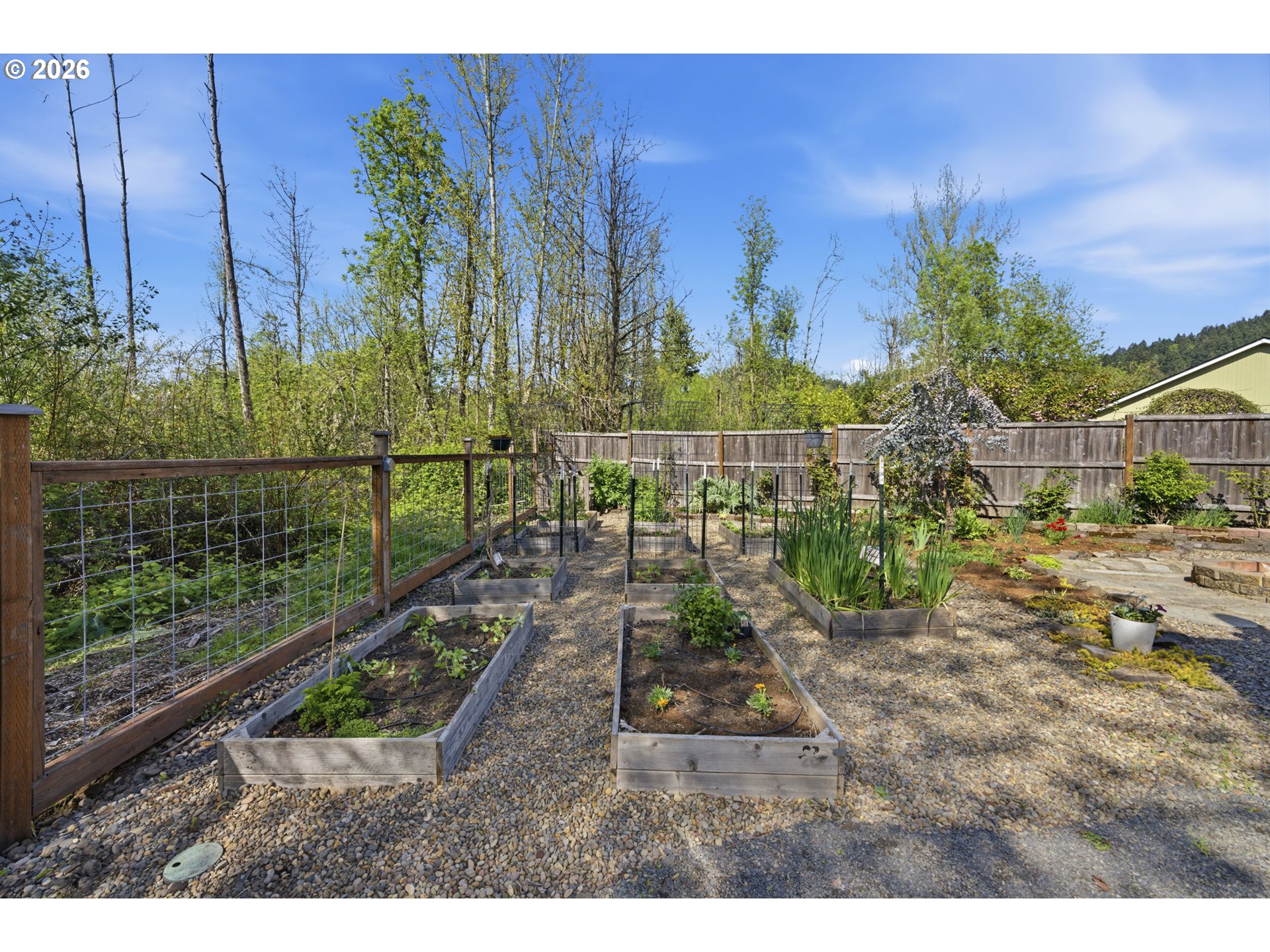1798 South 57th Place Springfield, OR 97478 - Photo 31 of 43