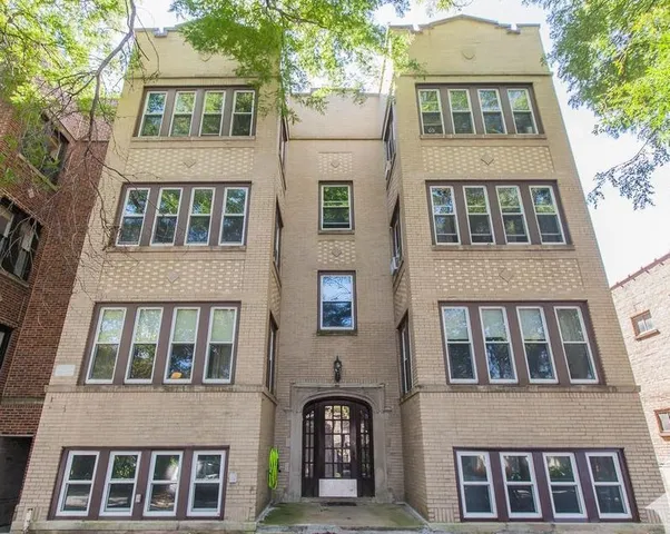 $2,300 | 1727 West Bryn Mawr Avenue, Unit 2, Chicago, IL 60660