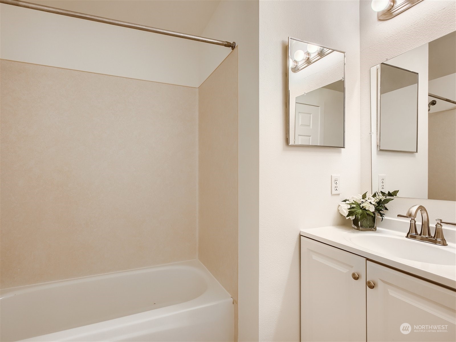 10824 Southeast 170th Street, Unit B101 Renton, WA 98055 - Photo 20 of 29 Gallery Image 20