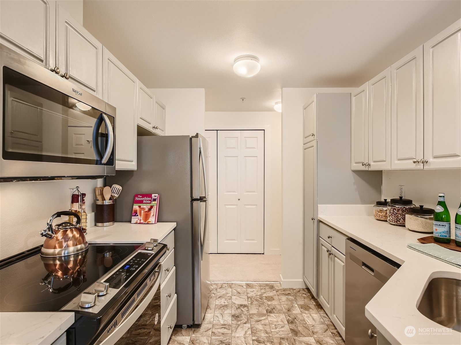 10824 Southeast 170th Street, Unit B101 Renton, WA 98055 - Photo 10 of 29 Gallery Image 10