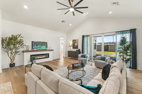 $929,000 | 826 West 12th Street, Tempe, AZ 85281