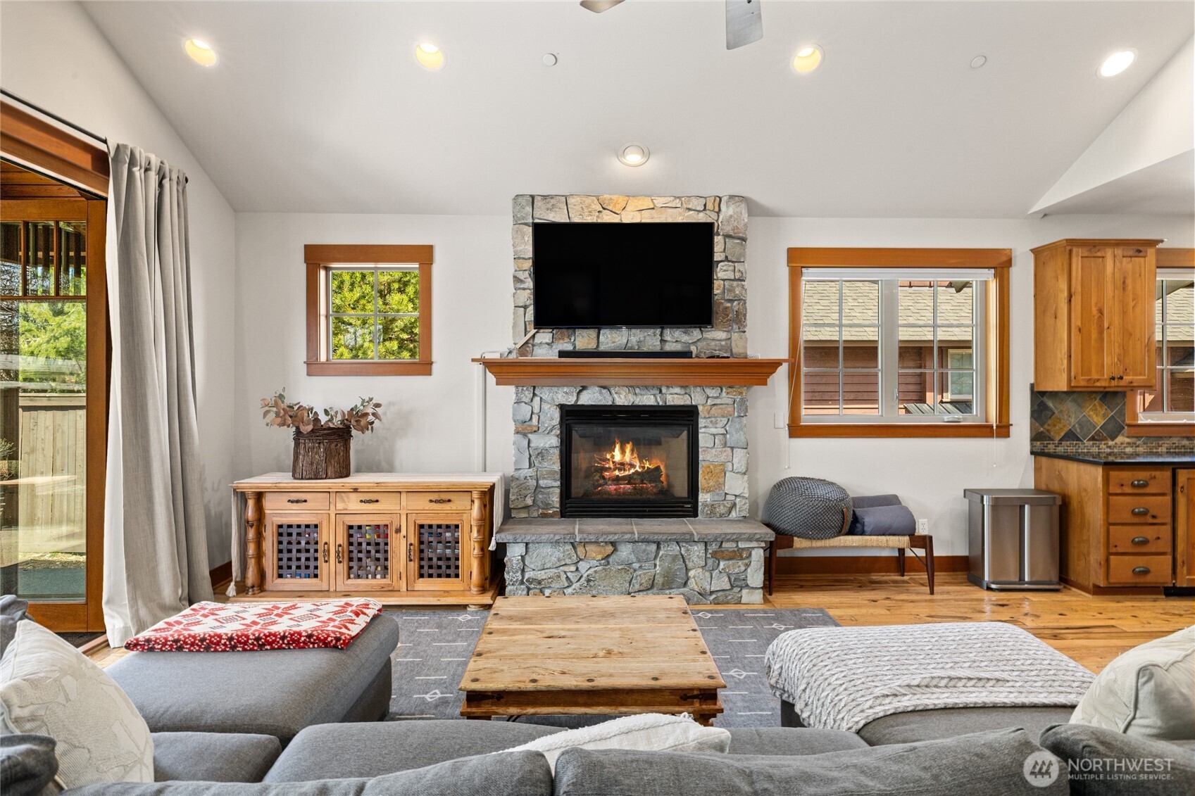 403 Sweet Shop Lane Cle Elum, WA 98922 - Photo 8 of 40