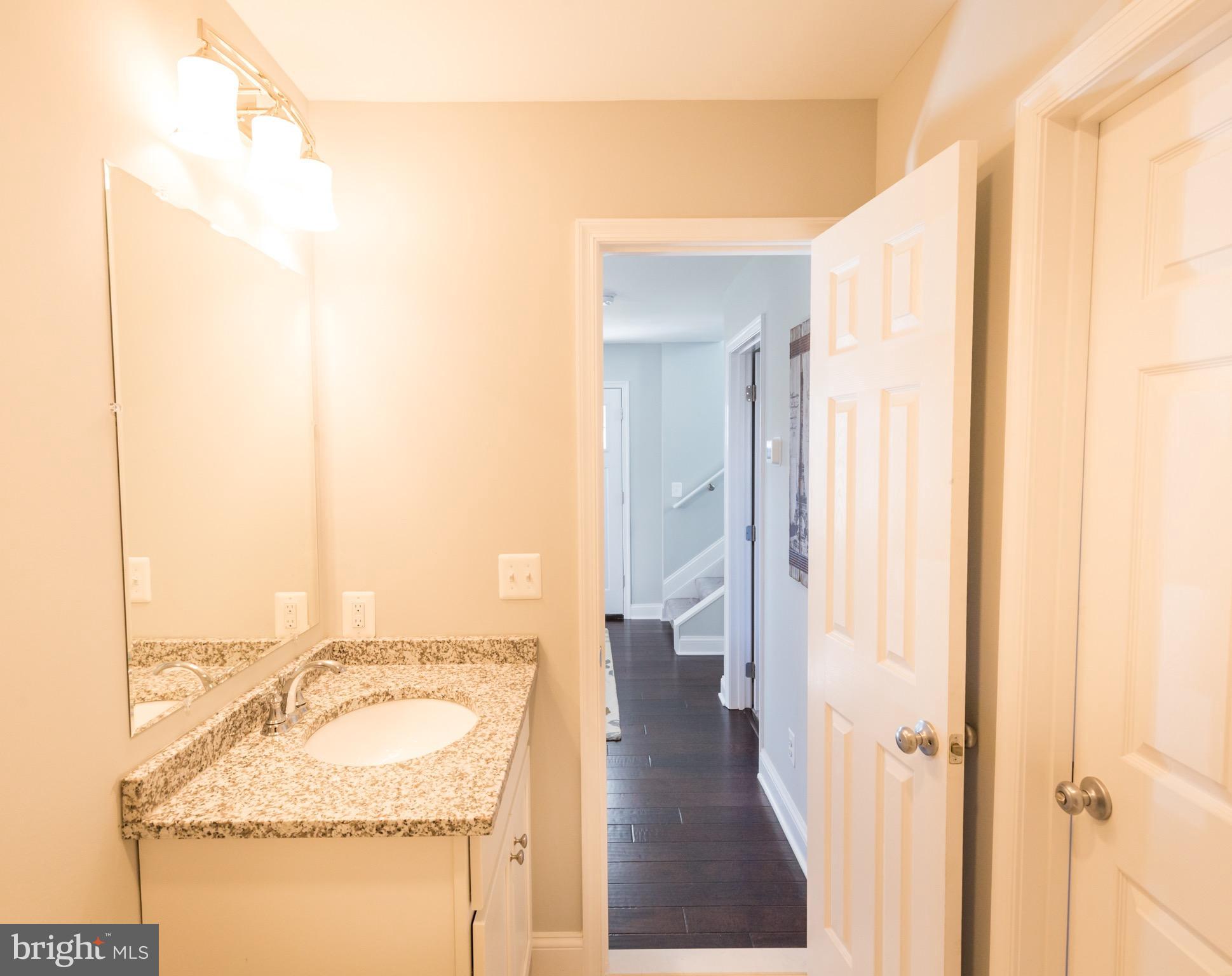 3307 Sollers Point Road Baltimore, MD 21222 - Photo 13 of 29 Bath