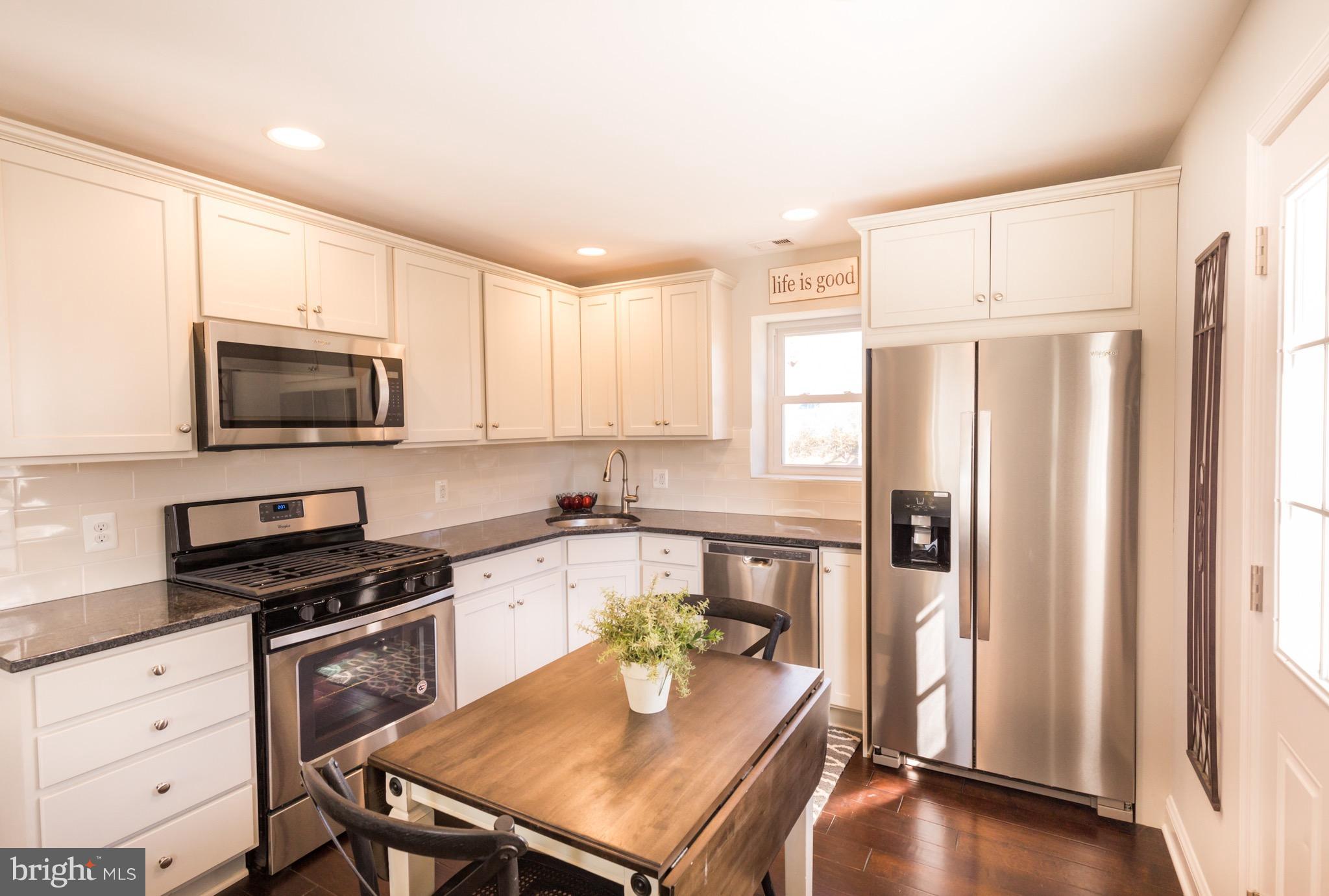 3307 Sollers Point Road Baltimore, MD 21222 - Photo 4 of 29 Kitchen