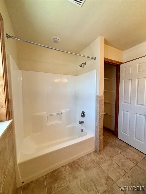 1696 Orchard Park Road, Unit 1 West Seneca, NY 14224 - Photo 11 of 15 Full Bath