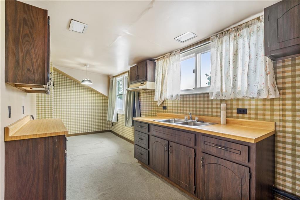 163 Hornaday Road Pittsburgh, PA 15210 - Photo 19 of 25 Gallery Image 19