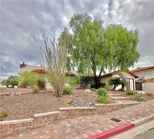 $650,000 | 109 Vista Lago Court, Boulder City, NV 89005