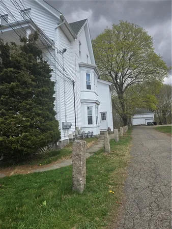 $1,980 | 35 Pleasant Street, Westerly, RI 02891