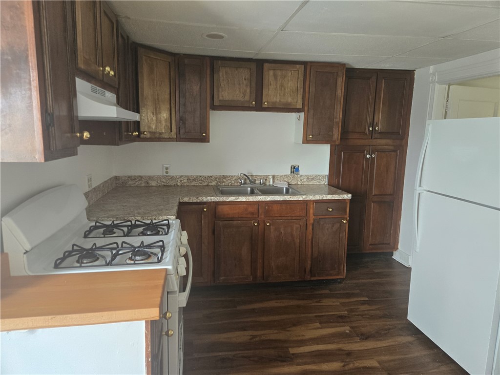 35 Pleasant Street Westerly, RI 02891 - Photo 3 of 10