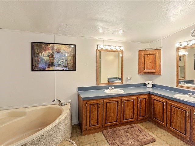 9718 East Ruff Lane Chattaroy, WA 99003 - Photo 14 of 20 Gallery Image 14
