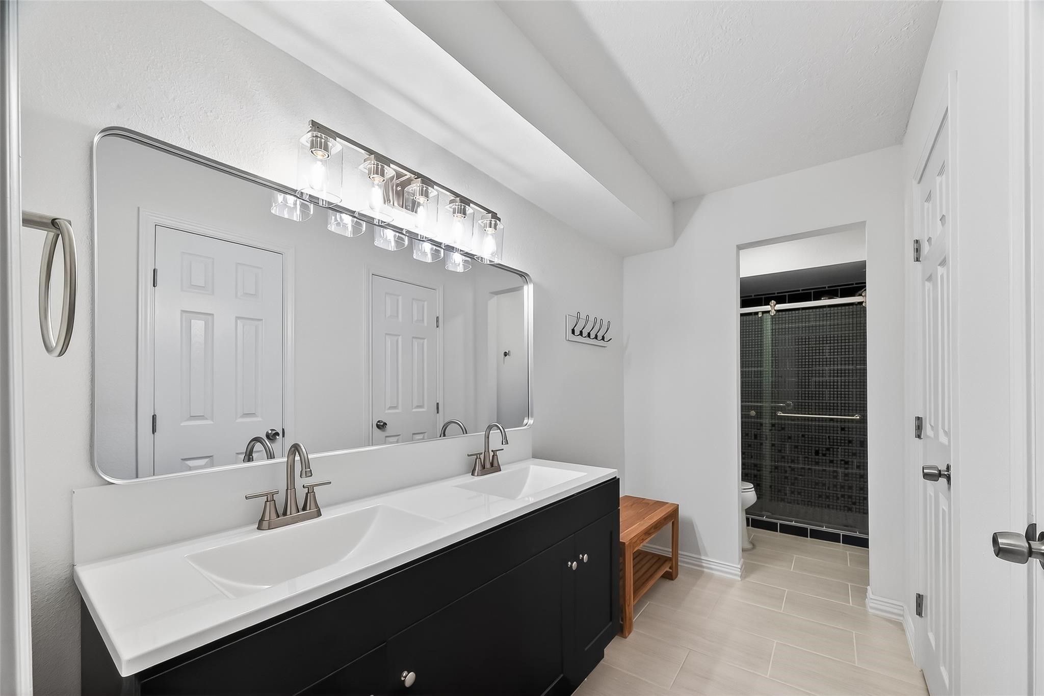 4311 Townes Forest Road Friendswood, TX 77546 - Photo 14 of 19