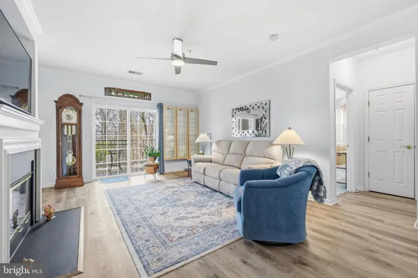 $375,000 | 2610 Chapel Lake Drive, Unit 407, Gambrills, MD 21054