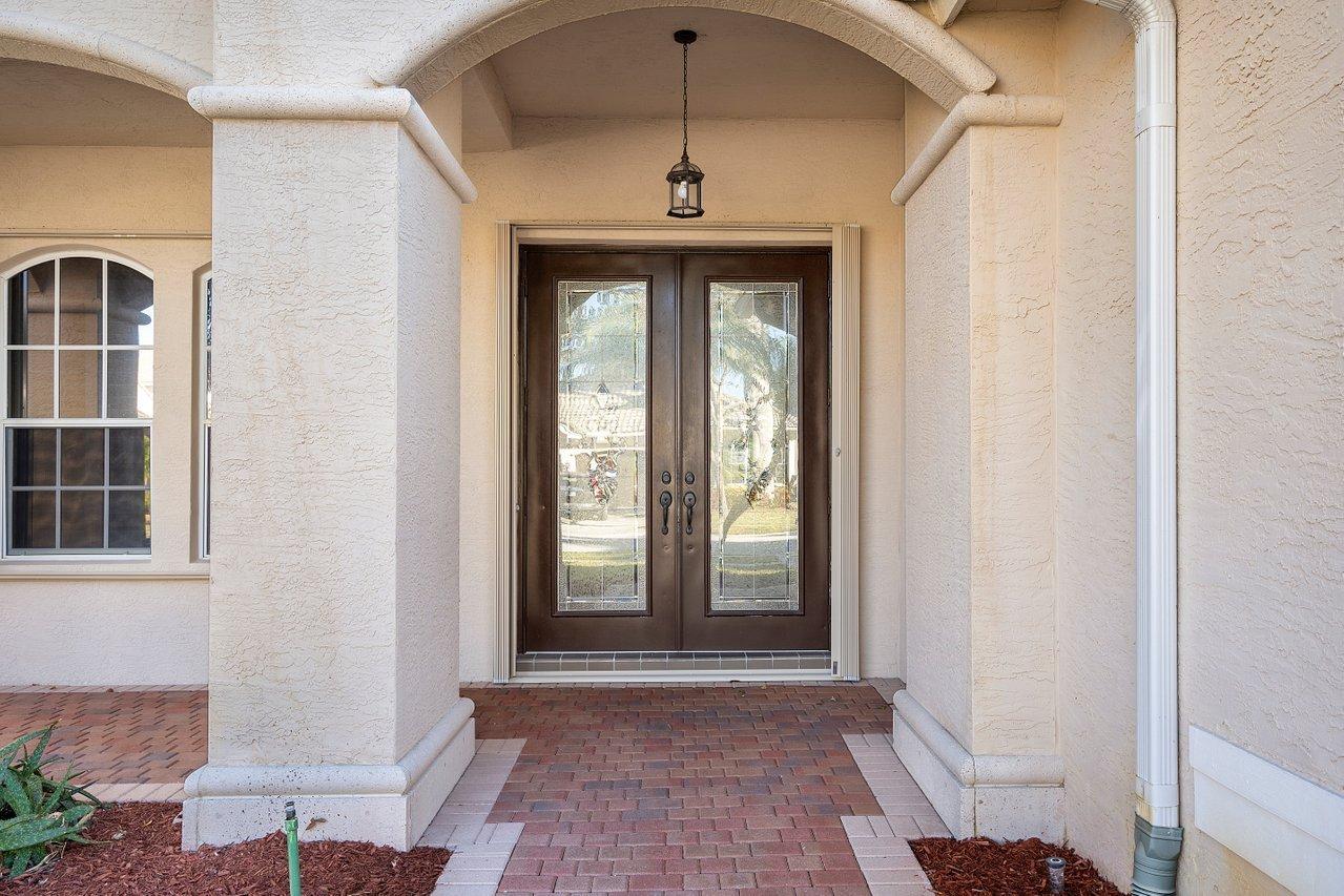 10846 Sunset Ridge Circle Boynton Beach, FL 33473 - Photo 4 of 46 004-10846SunsetRidgeCircle-BoyntonBeach-