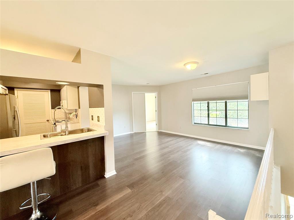 1550 Meadowside Drive, Unit 187 Rochester, MI 48307 - Photo 7 of 43
