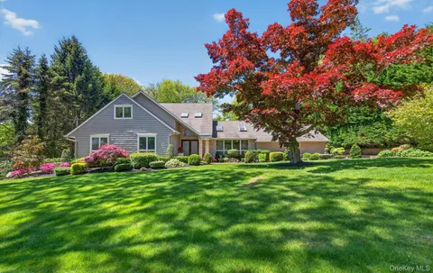 $2,599,000 | 30 Orchard Drive, Woodbury, NY 11797