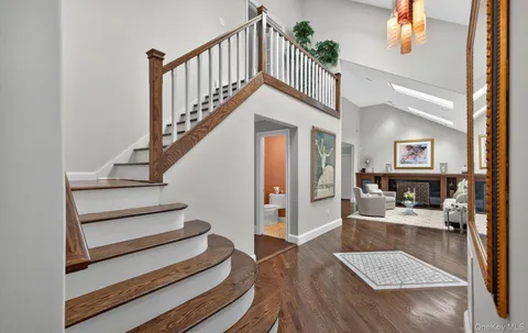 $2,599,000 | 30 Orchard Drive, Woodbury, NY 11797