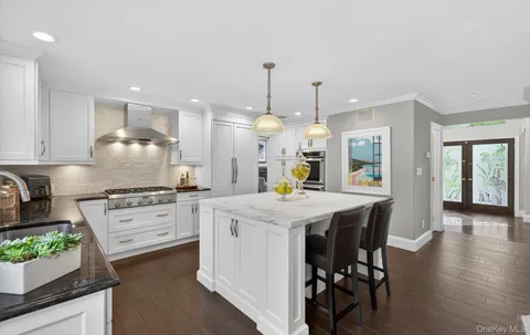 $2,599,000 | 30 Orchard Drive, Woodbury, NY 11797