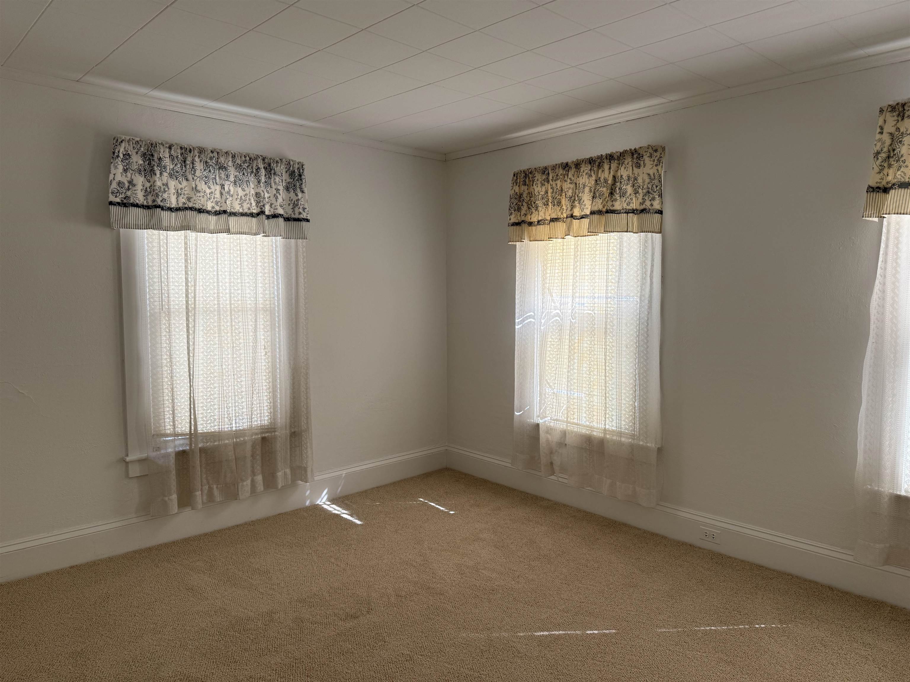233 State Street Rutland, VT 05701 - Photo 22 of 38