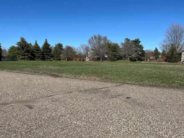 $200,000 | 11477 Marketplace Drive North, Champlin, MN 55316