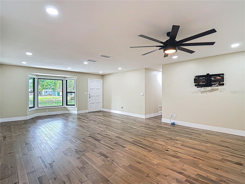 216 Corbett Road Lithia, FL 33547 - Photo 21 of 95