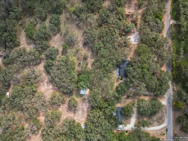 $399,900 | 22 Sunrise Drive, Pleasanton, TX 78064