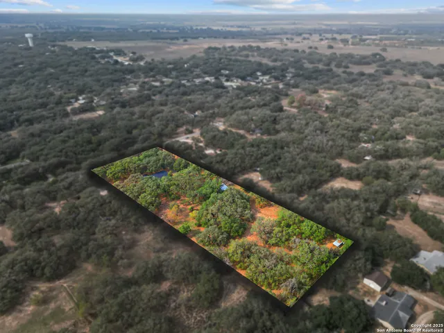 $399,900 | 22 Sunrise Drive, Pleasanton, TX 78064