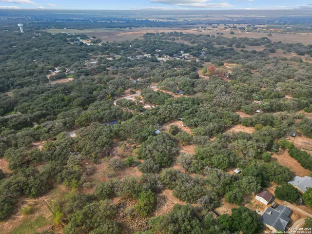 $399,900 | 22 Sunrise Drive, Pleasanton, TX 78064
