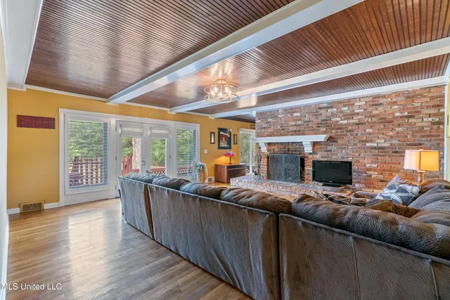 $675,000 | 3018 Hammond Hill Road, Senatobia, MS 38668