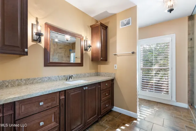 $675,000 | 3018 Hammond Hill Road, Senatobia, MS 38668