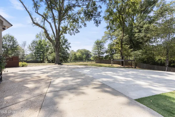 $600,000 | 3018 Hammond Hill Road, Senatobia, MS 38668
