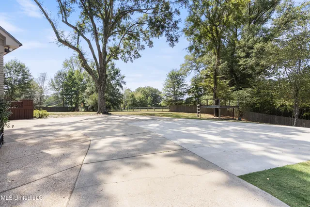 $675,000 | 3018 Hammond Hill Road, Senatobia, MS 38668