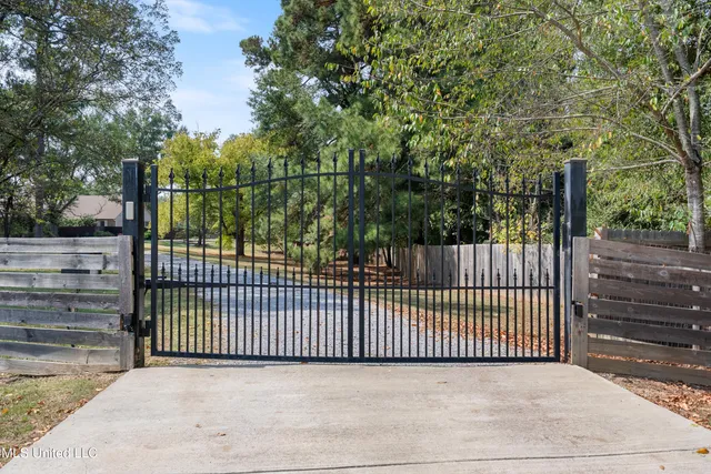 $675,000 | 3018 Hammond Hill Road, Senatobia, MS 38668