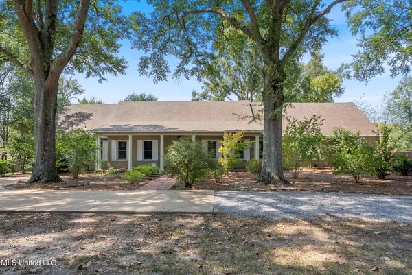 $600,000 | 3018 Hammond Hill Road, Senatobia, MS 38668