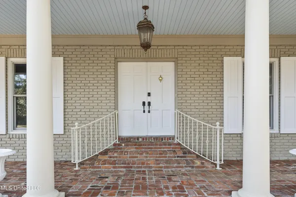 $600,000 | 3018 Hammond Hill Road, Senatobia, MS 38668