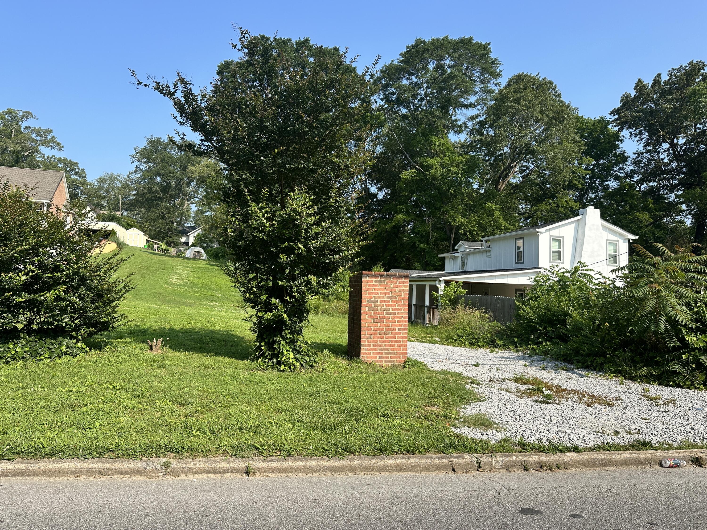 109 South Germantown Road Chattanooga, TN 37411 - Photo 5 of 7 IMG_9049