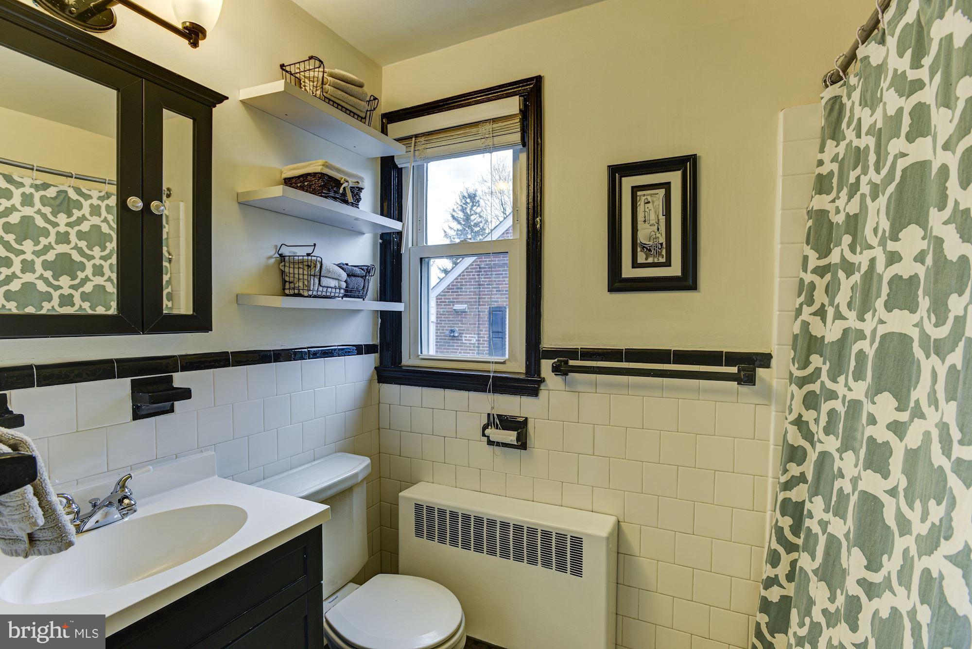 317 Gralan Road Baltimore, MD 21228 - Photo 14 of 38 Full Bath