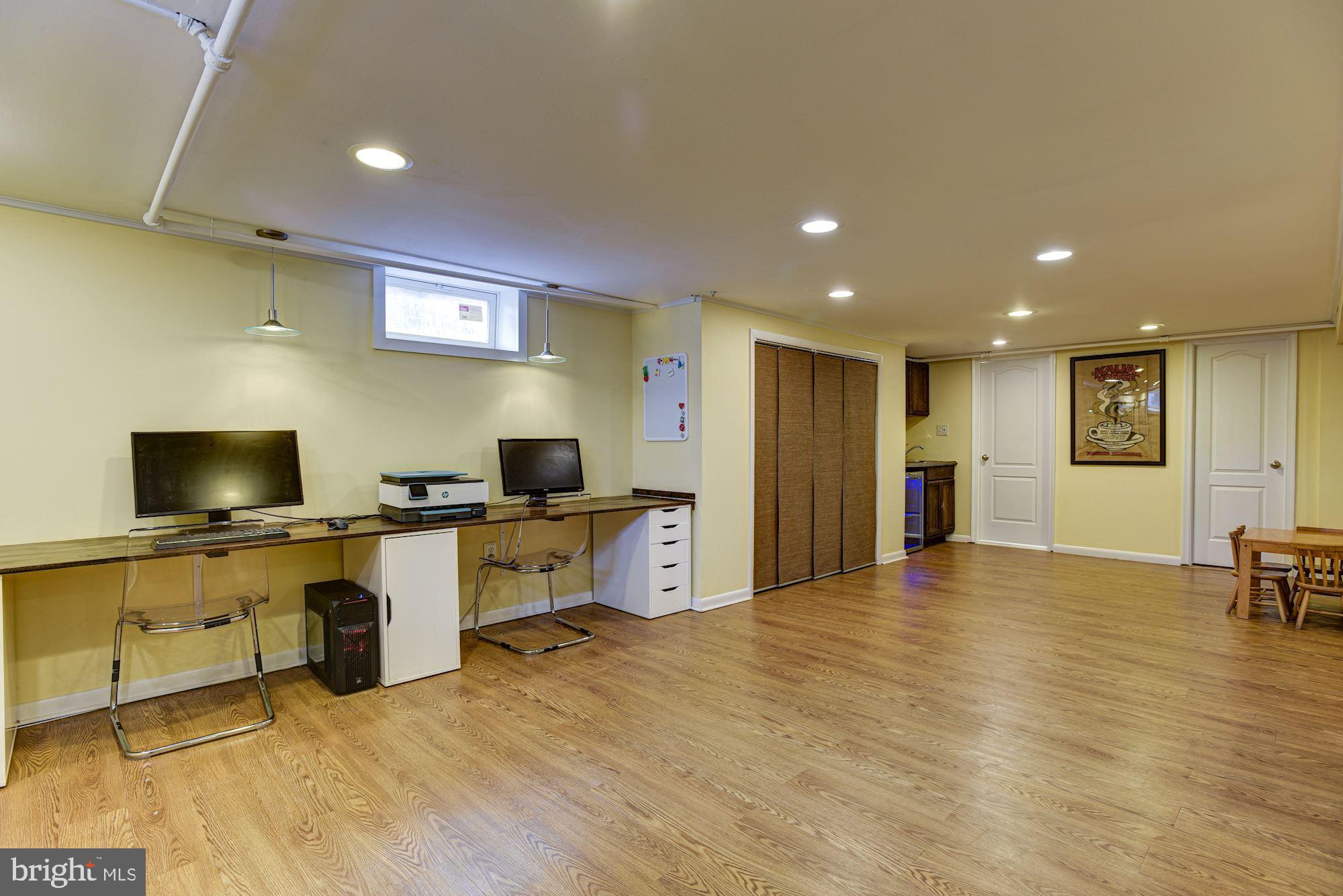317 Gralan Road Baltimore, MD 21228 - Photo 25 of 38 Family Room