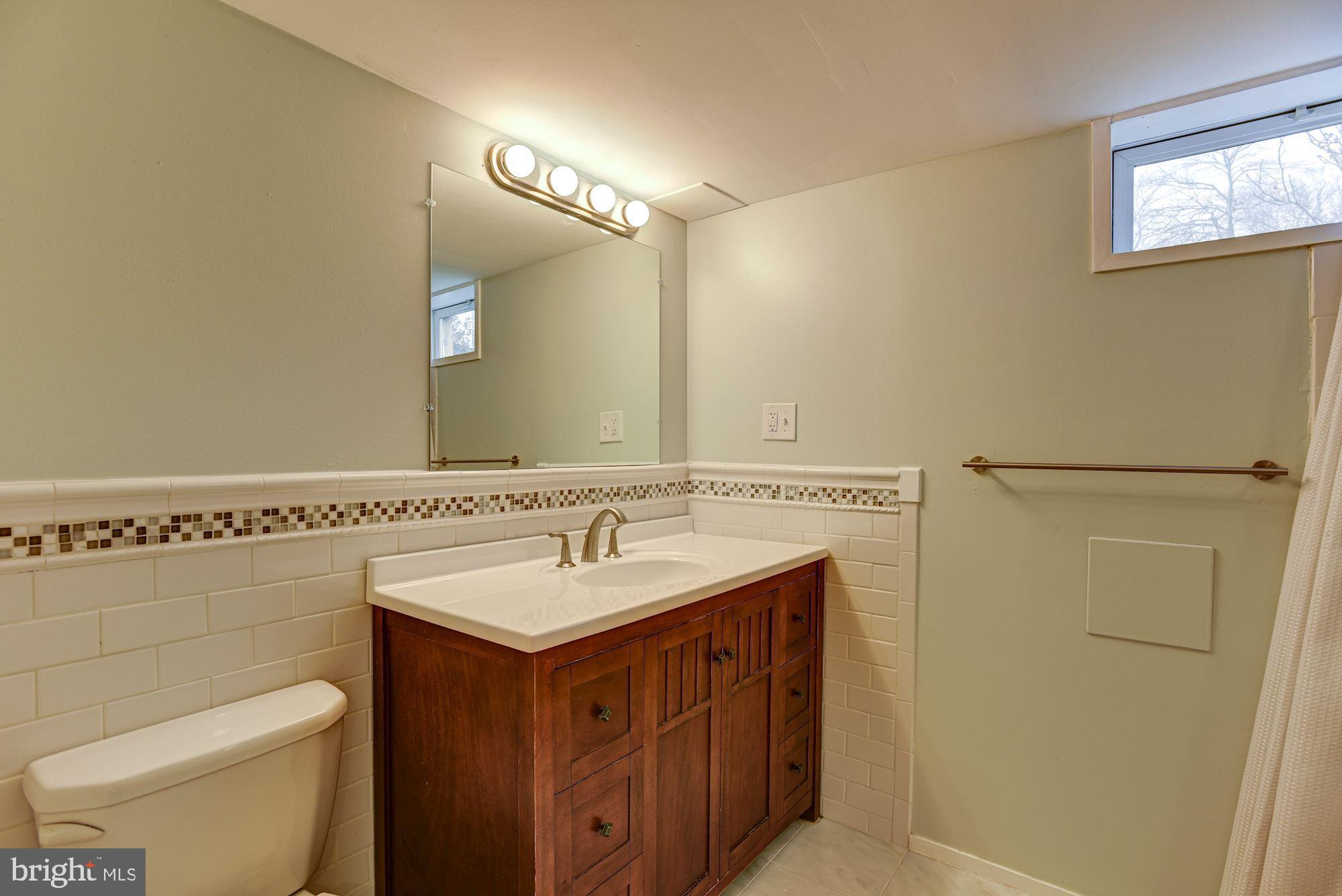317 Gralan Road Baltimore, MD 21228 - Photo 29 of 38 Full Bath
