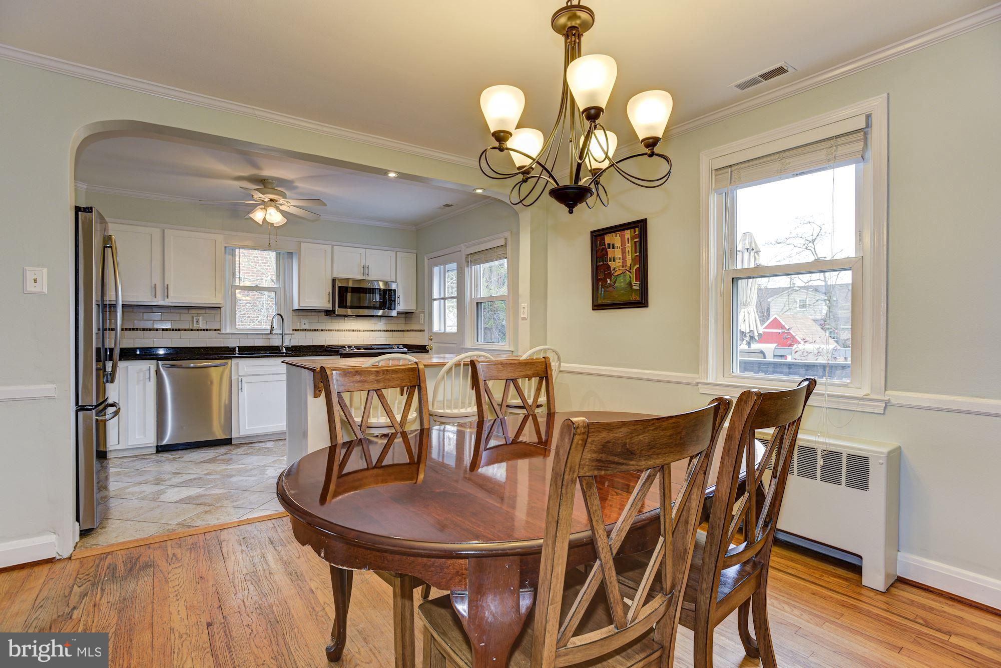 317 Gralan Road Baltimore, MD 21228 - Photo 6 of 38 Dining Room | Kitchen