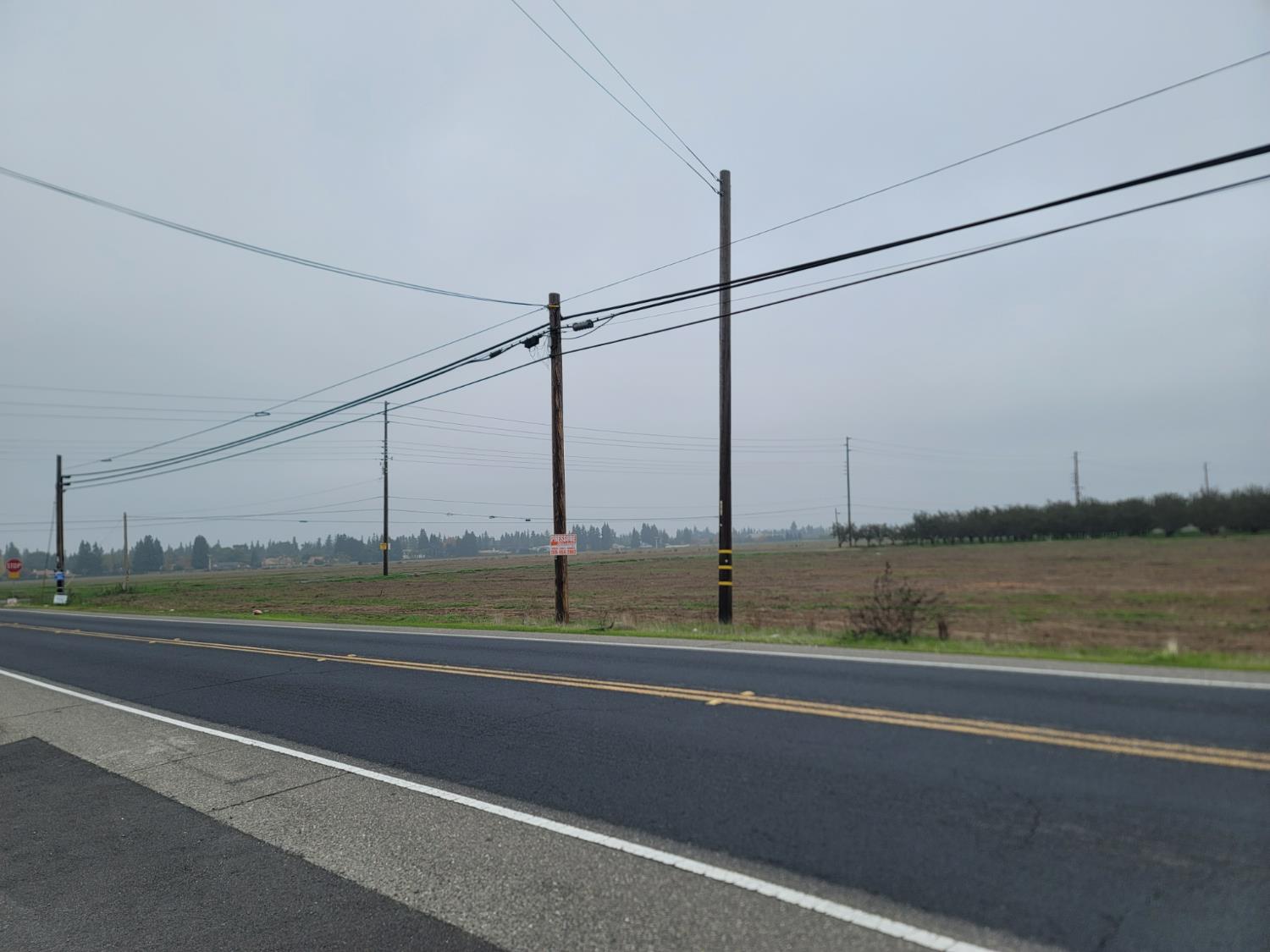 6220 Tully Road Modesto, CA 95356 - Photo 2 of 8 a view of a city skyline