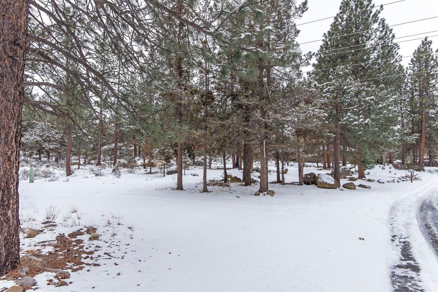 61654 Cedarwood Road Bend, OR 97702 - Photo 11 of 13 Gallery Image 11