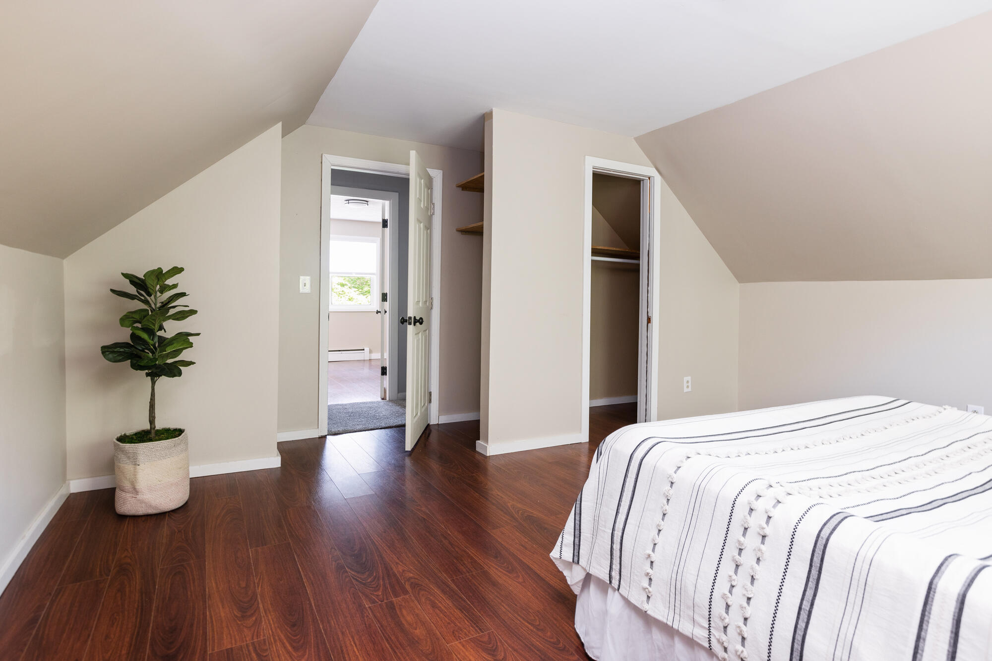 17 Cheverus Road Cape Elizabeth, ME 04107 - Photo 23 of 34 Bedroom 2-2