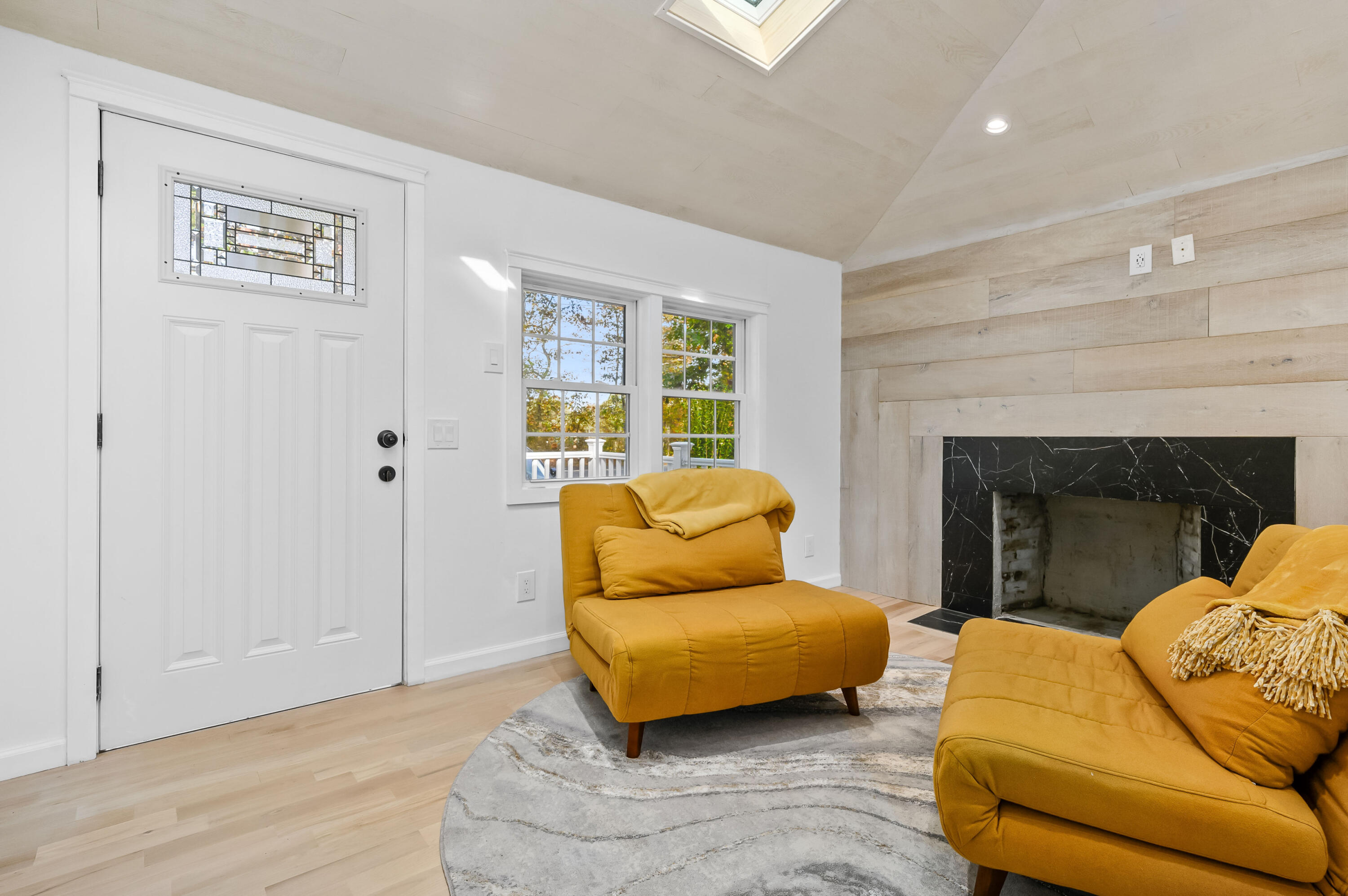 403 Underpass Road Brewster, MA 02631 - Photo 2 of 29 IMG_4227